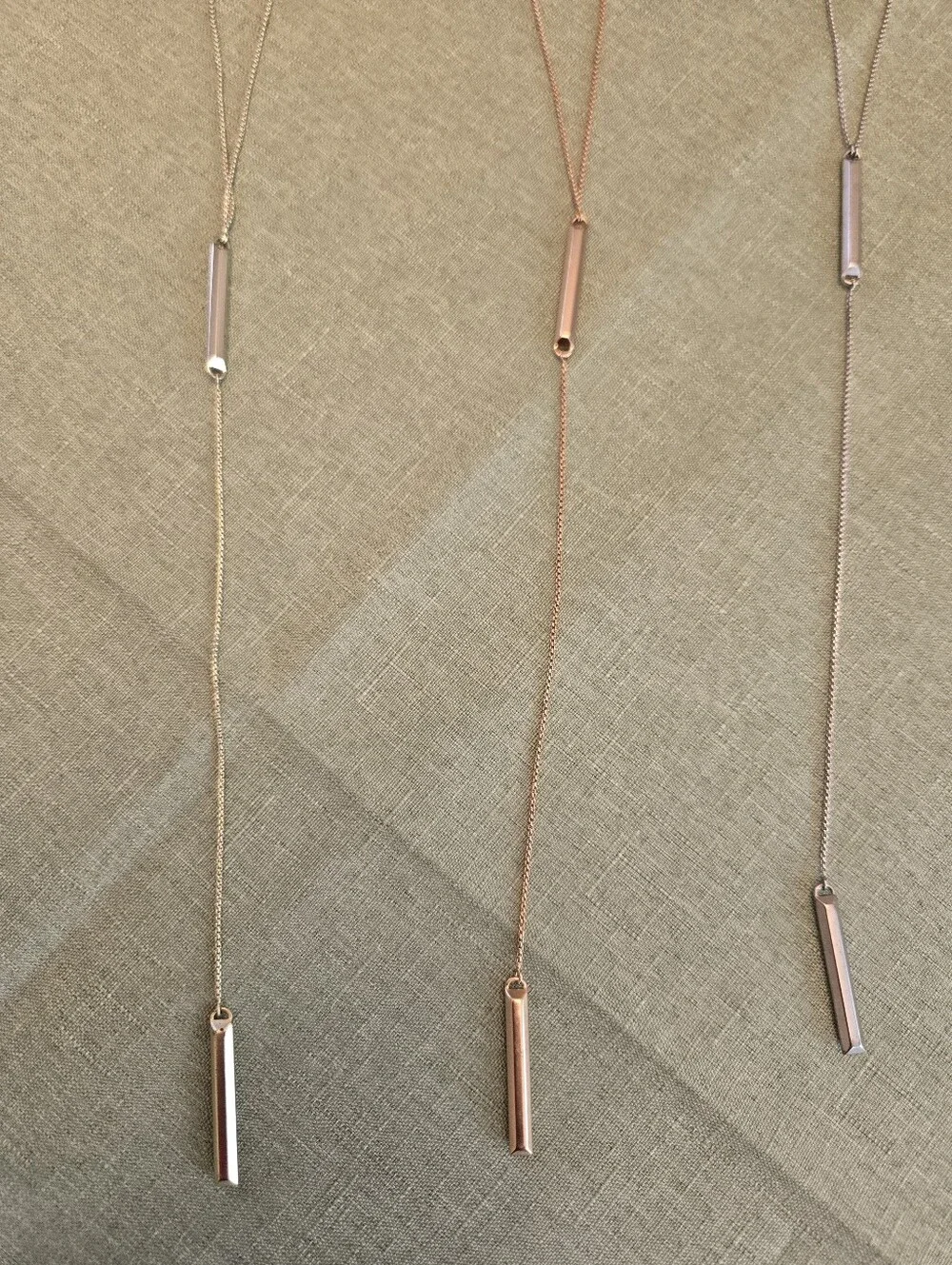 Kendra Scott bulk. 12 necklaces and 6 rings Various metals and conditions - Picture 2 of 11